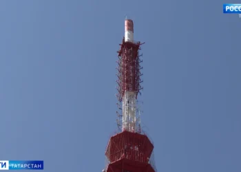 Любовь зла: в Казани мужчина пытался поджечь и разбить машину девушки, которая отказалась знакомиться с ним