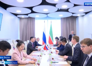 Рустам Минниханов провел ряд встреч в рамках Международного форума «РОСТКИ»