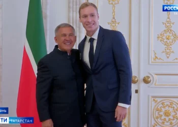 Рустам Минниханов наградил выдающихся спортсменов и тренеров Татарстана