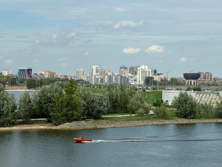 река