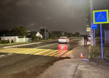 В Казани водитель фургона сбил троих подростков и скрылся с места происшествия