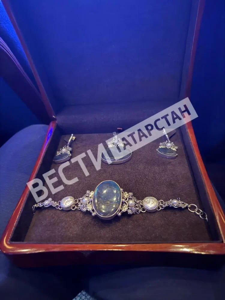 приз Агентства информации и печати РД за проект «Возвращение к истокам» – Эльмира Заляева