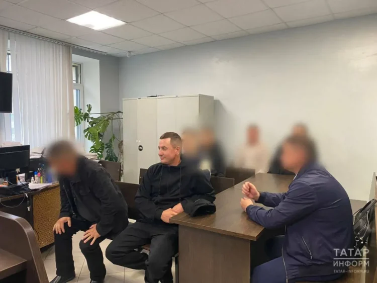 суд