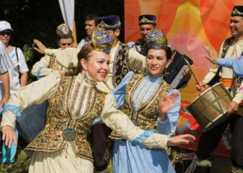 Ансамбль песни и танца РТ даст бесплатные концерты на Баумана