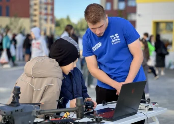 Молодогвардейцы представили казанским школьникам музей СВО