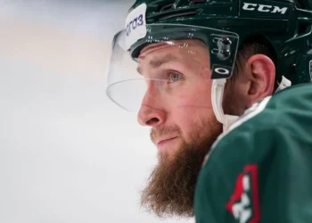 Защитника «Ак Барса» Альберта Яруллина внесли в список травмированных