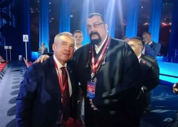 Рустам Минниханов