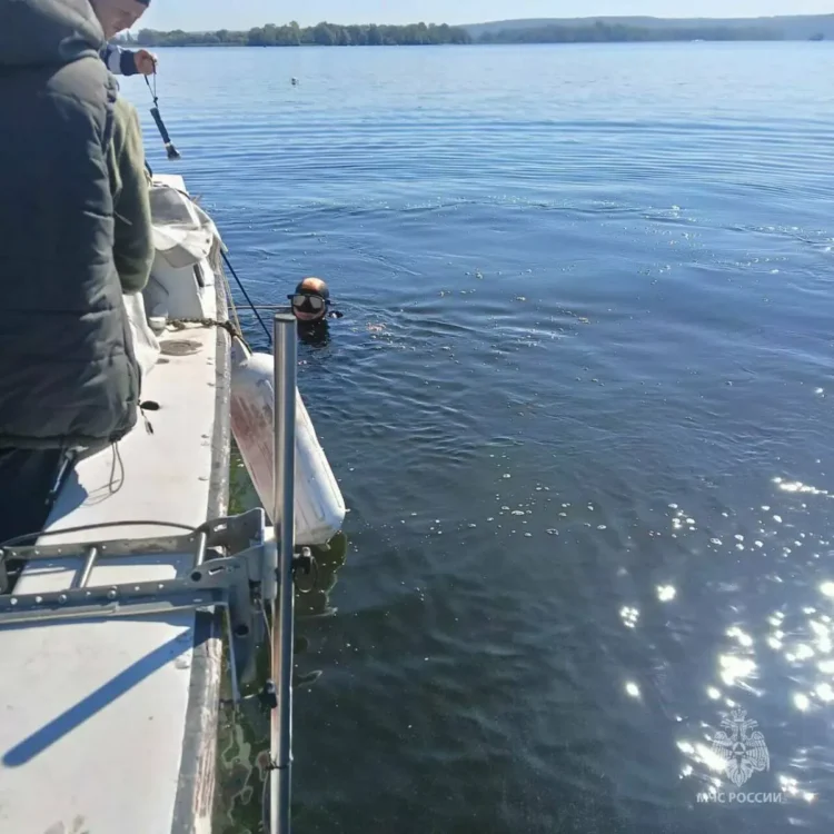водолазы