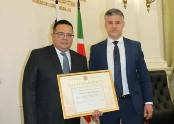 В Казани наградили врача детской поликлиники за успешное выполнение боевых задач на СВО