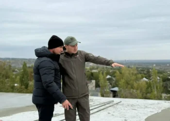 Ринат Садыков проверил ход работ на объектах теплоснабжения в Лисичанске