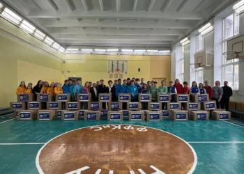 «Единая Россия» и Набережночелнинский педуниверситет передали гумпомощь жителям ЛНР