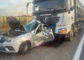 В Лаишевском районе грузовик врезался в легковушку