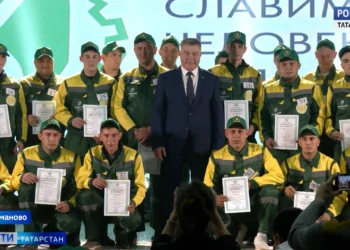 Победителем республиканского конкурса молодых комбайнеров «Славим человека труда» стал Булат Сафин