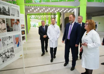 Игорь Комаров и Радий Хабиров посетили Республиканский кардиоцентр в Уфе