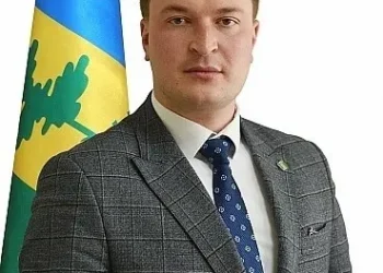 Артур Салахов