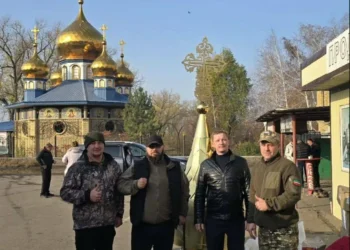 Волонтеры из Нурлата изготовили купол для блиндажной церкви