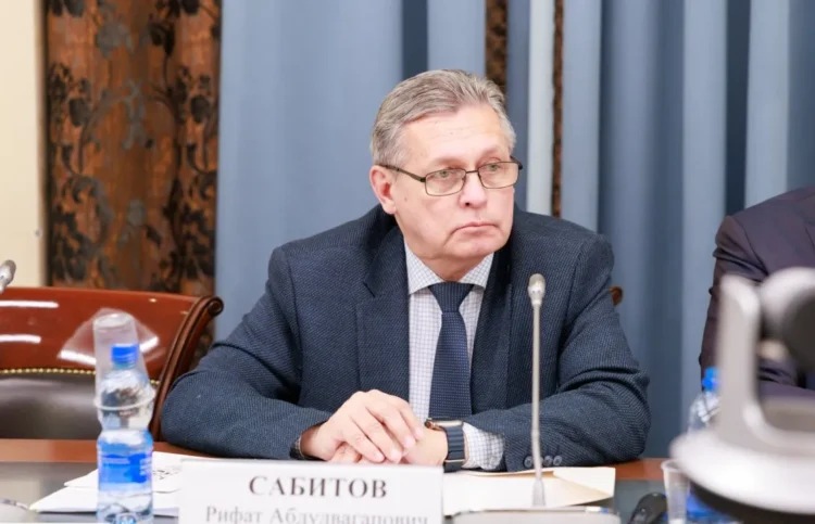 Рифат Сабитов