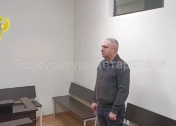 Суд дал экс-главе Камских Полян условный срок за взятку