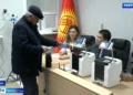 В Кыргызстане прошли досрочные выборы депутатов в национальный парламент