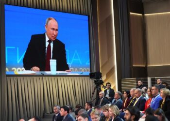 Путин белән туры элемтә 19 декабрьдә була