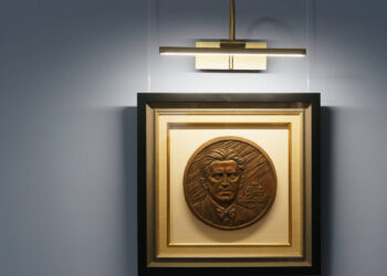 Салих Сәйдәшевның әсәрләре  көнчыгыш һәм көнбатыш музыкасын тоташтыручы күпер