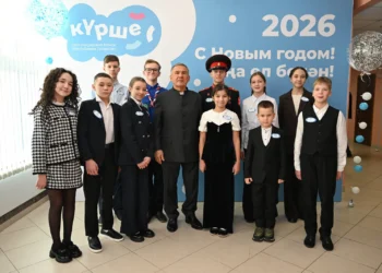 Рустам Минниханов встретился с юными талантами республики в рамках Республиканской елки