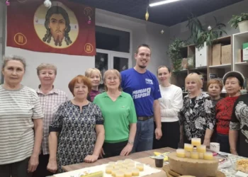 Молодогвардейцы в Елабуге провели мастер-класс по созданию лечебных средств для бойцов СВО