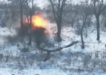 Минобороны РФ опубликовало кадры из освобожденной Комаровки