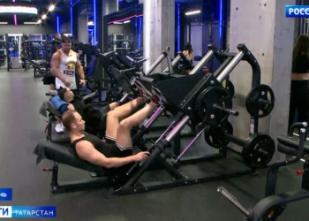 Татарстанцы продолжают бороться с последствиями снегопада