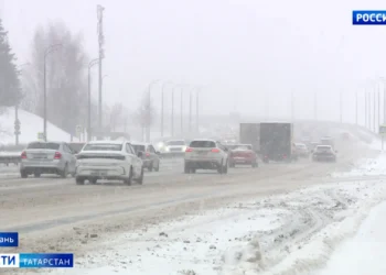 В первый рабочий день после новогодних каникул Казань настигли восьмибалльные пробки