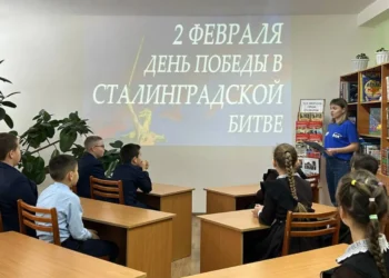 Молодогвардейцы РТ возложили цветы и провели памятные акции в День воинской славы