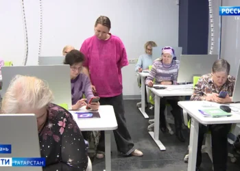 В Татарстане стартовали курсы по изучению приложения МАХ для старшего поколения