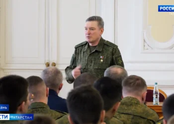 Герой России Александр Лапин посетил военно-учебный центр КНИТУ-КХТИ