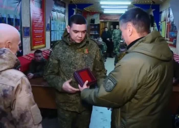 Рустам Минниханов опубликовал видео награждения бойцов СВО в преддверии 23 Февраля