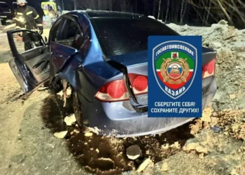 В результате лобового столкновения в Казани скончался водитель легковушки