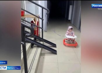 В Казани отец девочки в ходунках, оставленной без присмотра в ТЦ, прокомментировал ситуацию