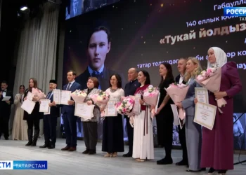 В управлении образования Казани начали проверку после падения ребенка из окна школы