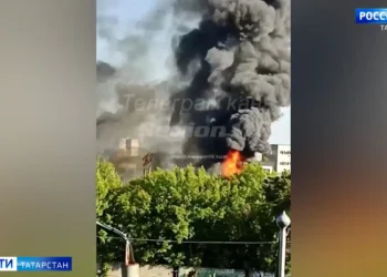 Рустам Минниханов прибыл на ПМЭФ и подписал десятки соглашений
