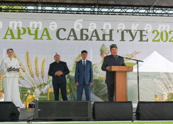 Марат Ахметов на Сабантуе в Арске: «Этот праздник объединяет жителей Татарстана»