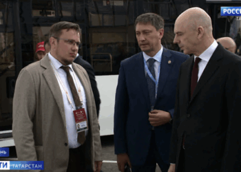 Делегаты саммита АСЕАН познакомились с достижениями Татарстана на выставке «Сделано в Татарстане»