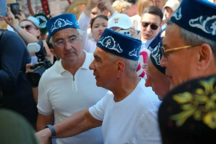 Фото: tatar-congress.org