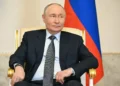 Владимир Путин поздравил 430-й мотострелковый полк с присвоением звания гвардейского