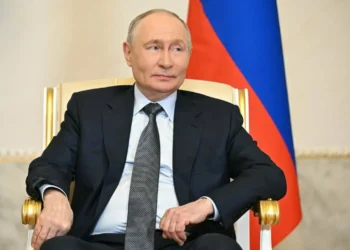 Владимир Путин поздравил 430-й мотострелковый полк с присвоением звания гвардейского