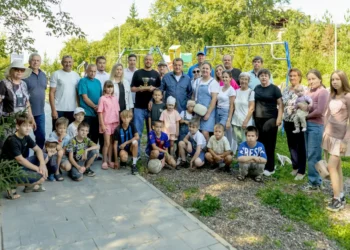 Мэр Казани оценил проект ТОС: на месте оврага в «Старых Горках» теперь игровая зона