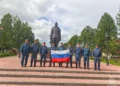 В Набережных Челнах пожарные отметили День Государственного флага РФ торжественным построением