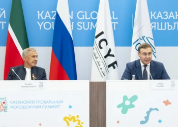 Рустам Минниханов и Валерий Фальков поприветствовали делегатов V Казанского глобального молодежного саммита