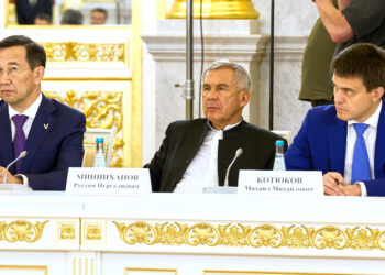 Минниханов принял участие в заседании Совета по нацпроектам под председательством Путина