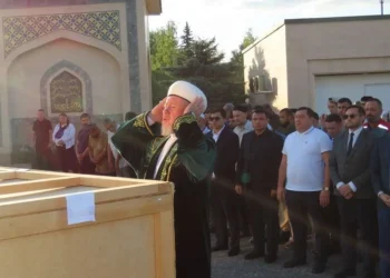 В Нижнекамске провели заупокойную молитву по погибшим гражданам Узбекистана