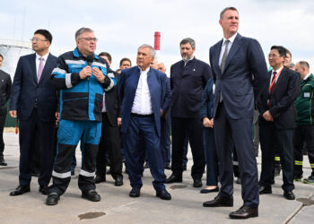 Рустам Минниханов и Дмитрий Патрушев запустили строительство завода на 83 млрд рублей в Нижнекамске