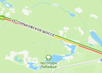 Перевернувшаяся «Газель» спровоцировала серьезную пробку на Горьковском шоссе в Казани
